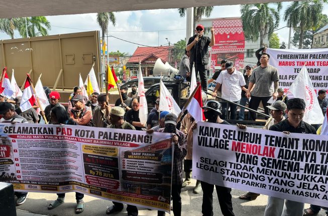 Tarif Parkir Komplek Rajawali Palembang Dikeluhkan, Tenan Minta PT Kuala Permai Disegel Karena Izin Tak Jelas