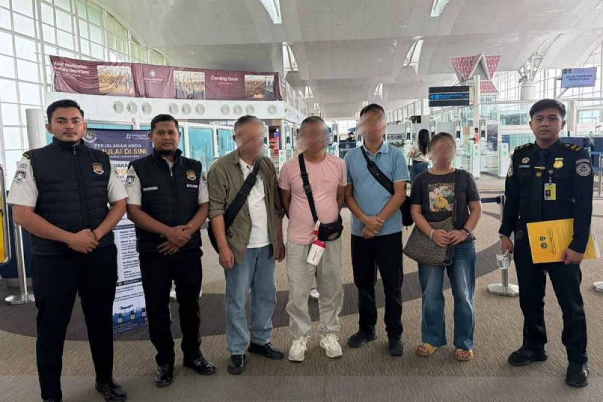 Empat WN China Dideportasi Imigrasi Aceh karena Langgar Izin Tinggal, Dua Diantaranya Lansia