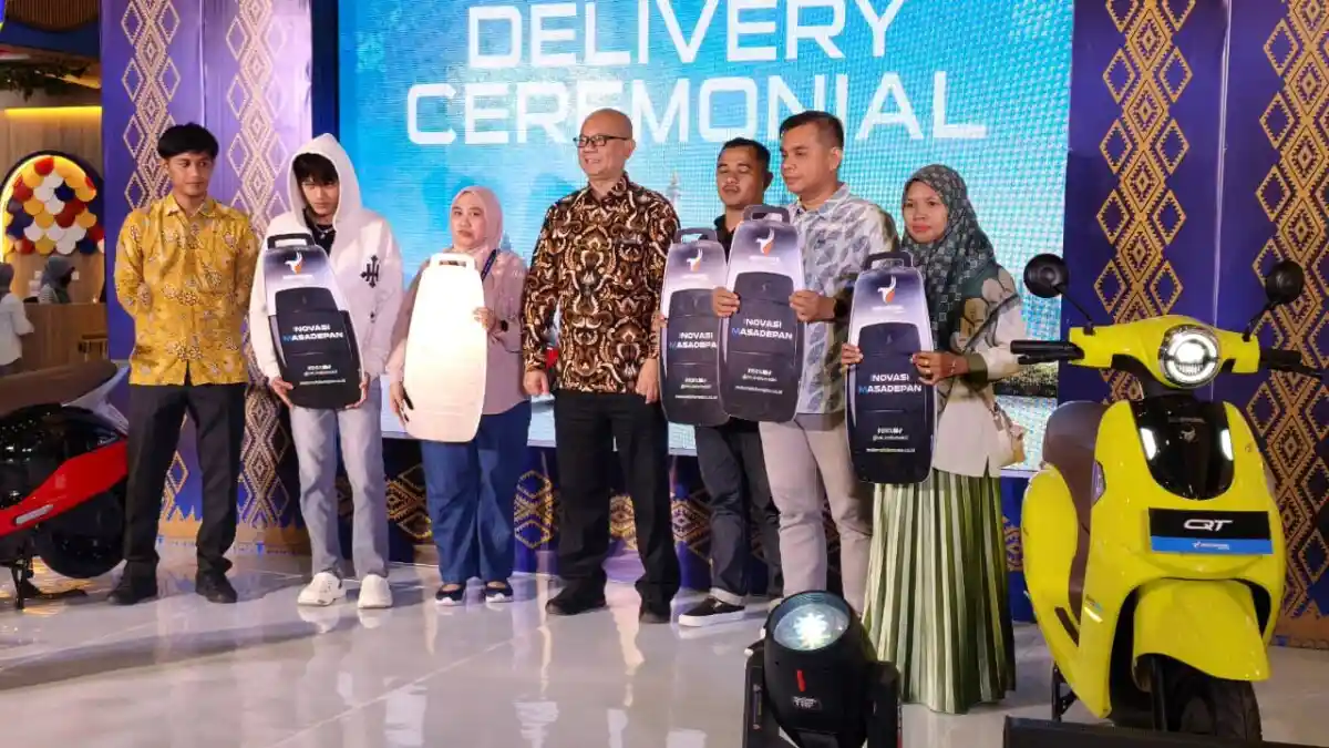 Motor Listrik QT dan QT Pro Resmi Meluncur di Padang, Indomobil eMotor Targetkan Mobilitas Perkotaan yang Lebih Efisien