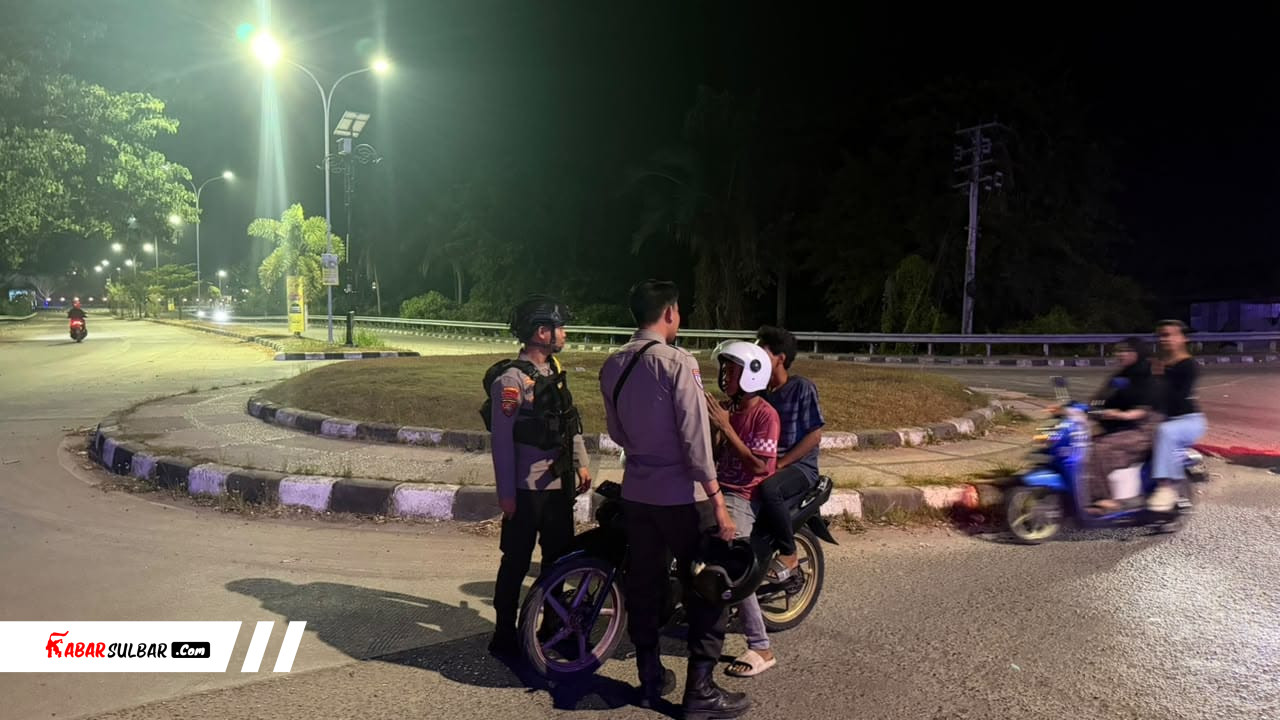Patroli Malam Polresta Mamuju Amankan Satu Pengendara Motor Knalpot Brong, Fokus Cegah Balapan Liar