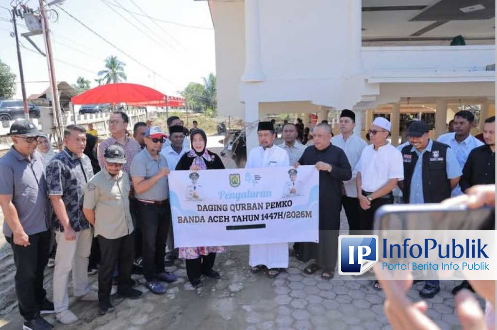 Wali Kota Banda Aceh Serahkan 2 Ekor Lembu Kurban untuk Korban Bencana Hidrometeorologi di Pidie Jaya