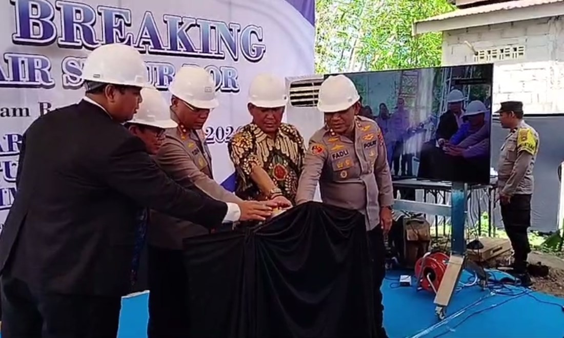 Polda Kalsel Bangun 11 Sumur Bor di 8 Kabupaten, Bantu Air Bersih Warga Desa Limamar Banjar