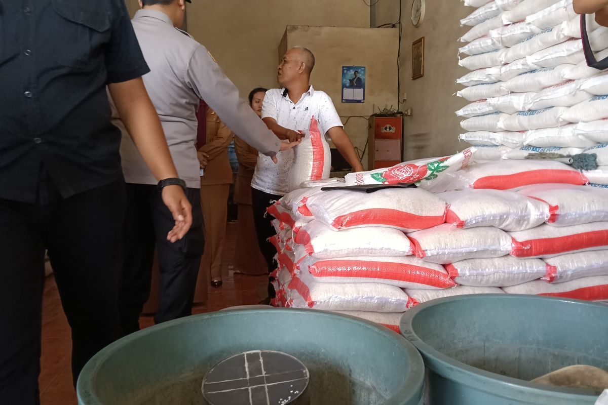 Pemkab Pasaman Barat Pastikan Stok Beras Aman hingga Akhir Juli, Pantau Harga dan Kualitas Pangan di Pasar