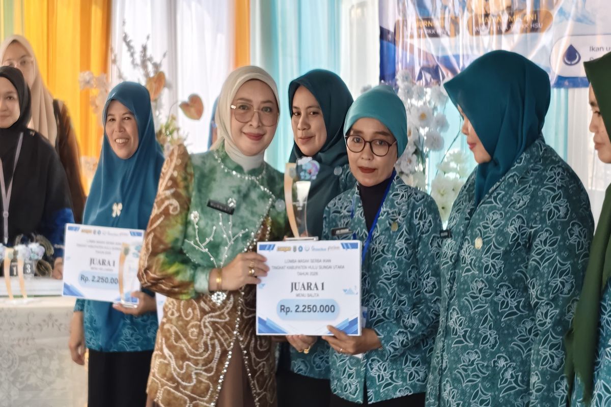 Lomba Masak Serba Ikan di HSU: Amuntai Tengah Juara Umum, 10 Kecamatan Unjuk Kreasi Menu Anti-Stunting