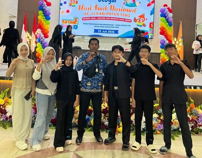 Siswa MAN 2 Tebo Tampil di Puncak Hari Anak Nasional 2026, Bawakan Drama Pendidikan Lewat Forum Anak Daerah