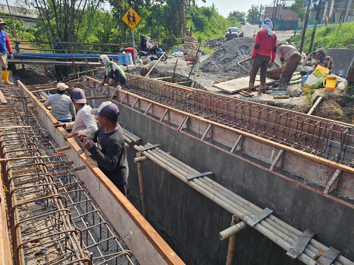 Proyek Jembatan Honggowongso Semarang Hampir Rampung, Pengecoran Lantai Atas Jadi Pekerjaan Terakhir Sebelum Uji Kekuatan Beton