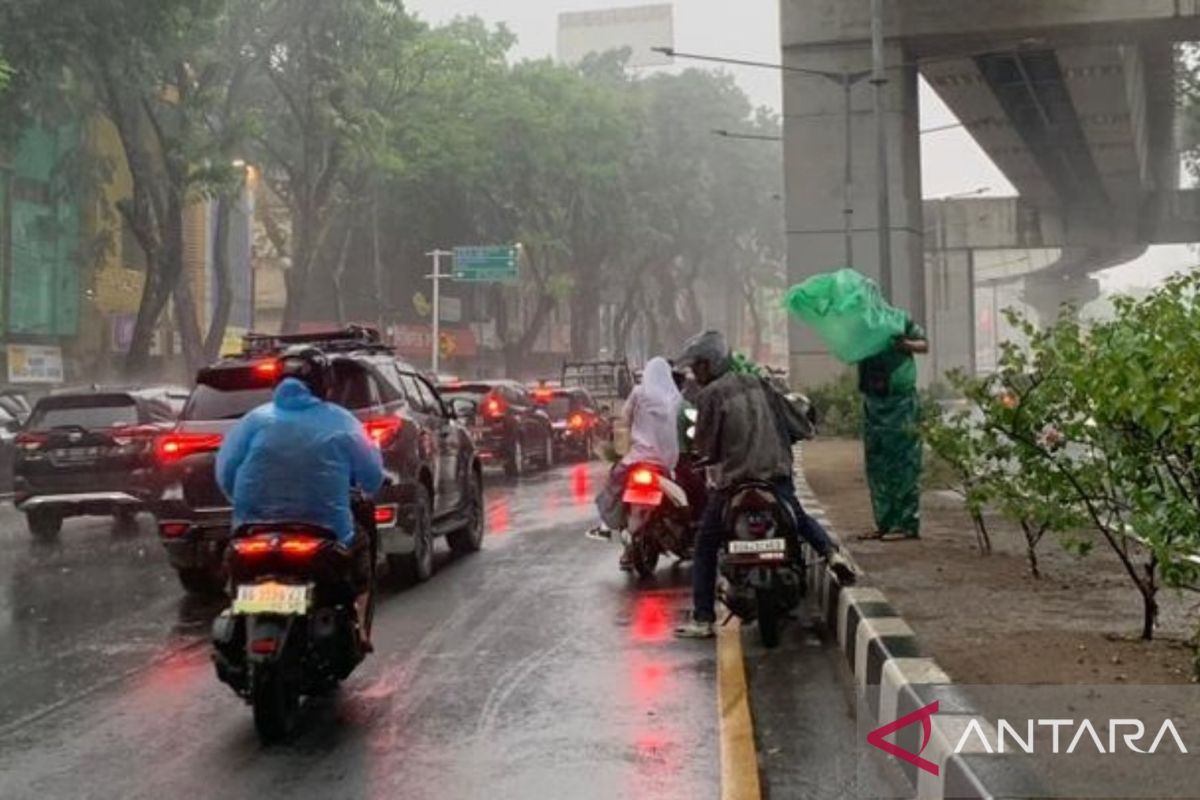 Cuaca di Sumsel Berubah Drastis di Awal Kemarau, BMKG Peringatkan Hujan Mendadak 2 Hari ke Depan