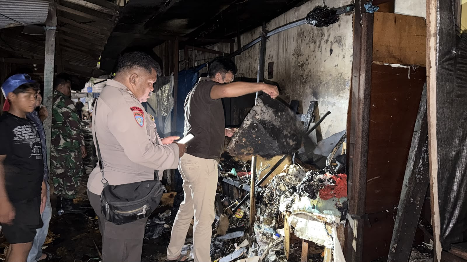 Kebakaran di Gang Sempit Komplek Pasar Belauran Sampit Hanguskan Satu Kios, Warga Sempat Padamkan Secara Manual