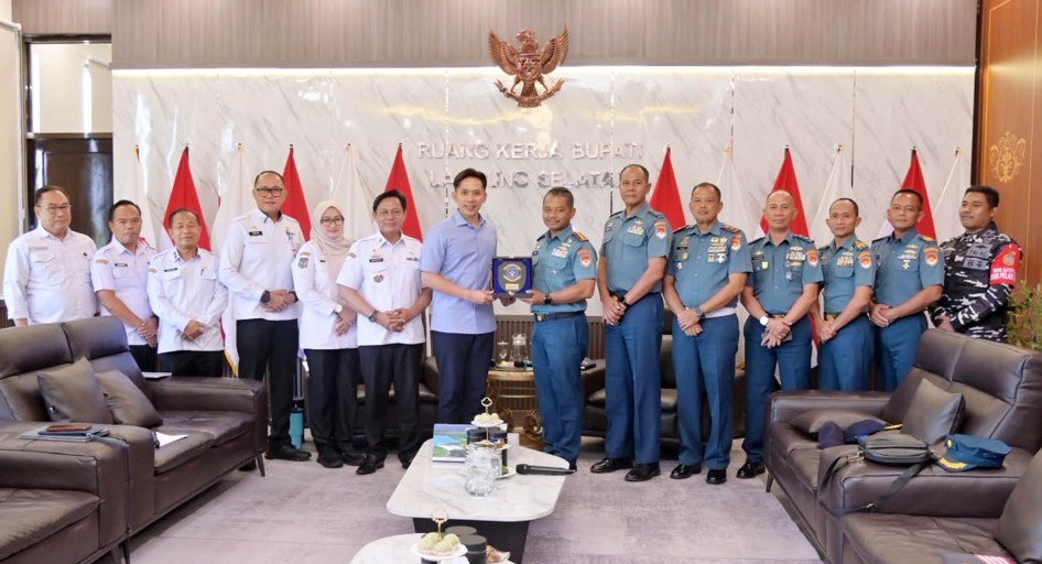 Pemkab Lampung Selatan Gandeng Lanal untuk Latih Bantuan Hidup Dasar bagi Penjaga Pantai dan Warga Pesisir