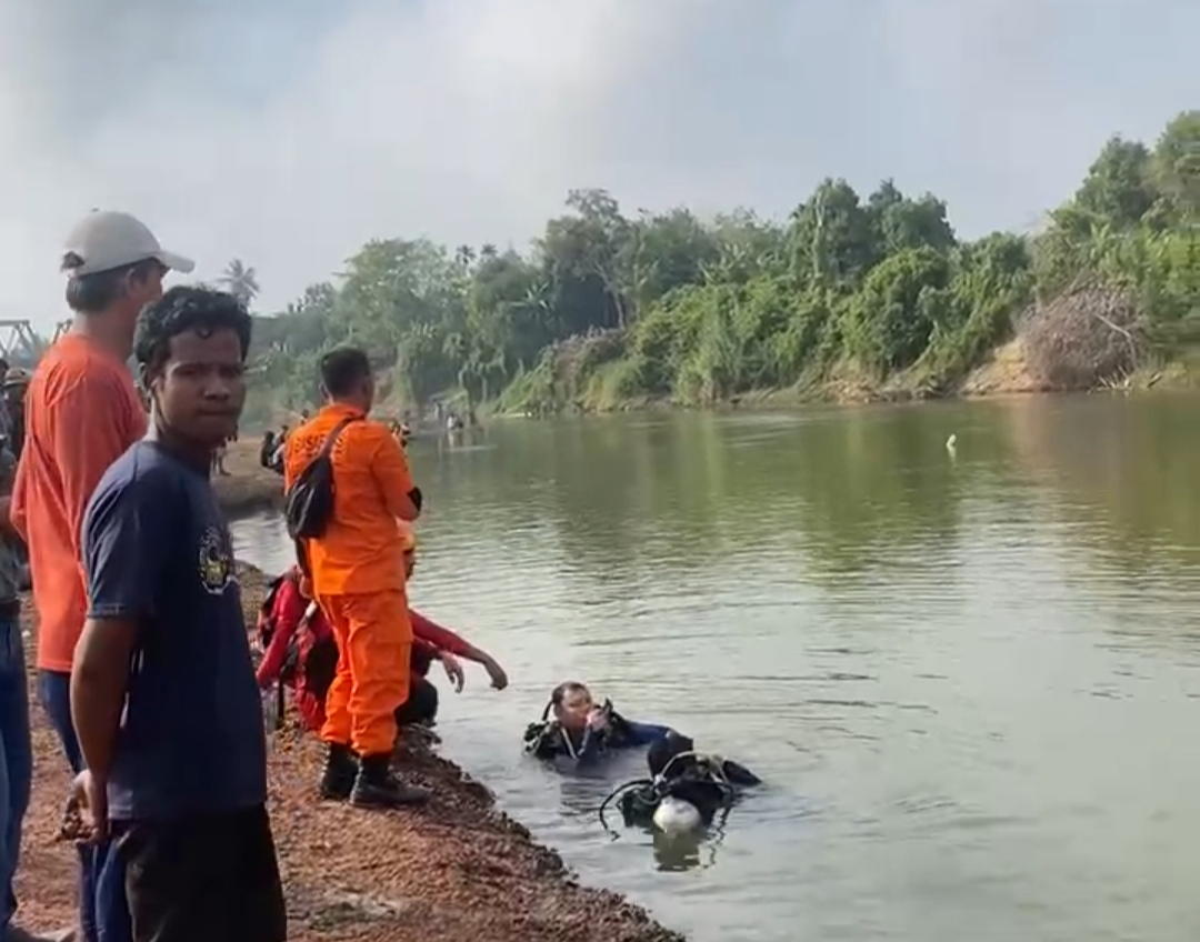 Tim Gabungan Perluas Pencarian 2 Korban Tenggelam di Sungai Ogan Ogan Ilir hingga Radius 20 Kilometer, Satu Korban Ditemukan Meninggal