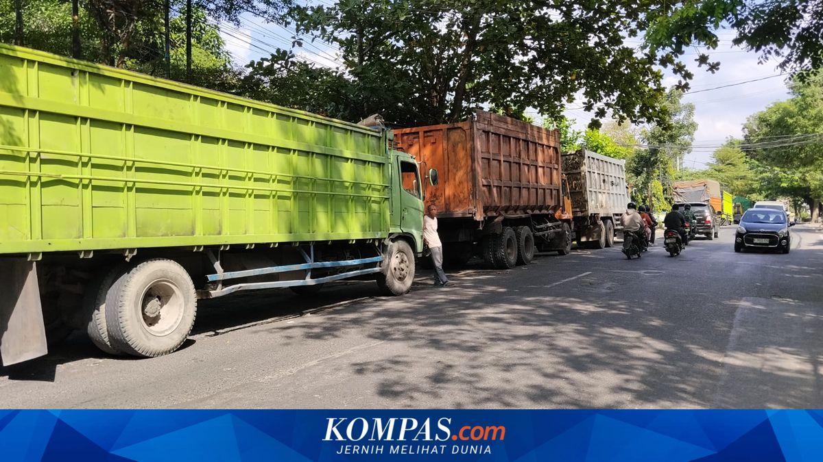 Sopir Truk di Bandar Lampung Antre Solar hingga 10 Jam Sehari, Jatah Biosolar 140 Liter Tak Cukup untuk Operasional