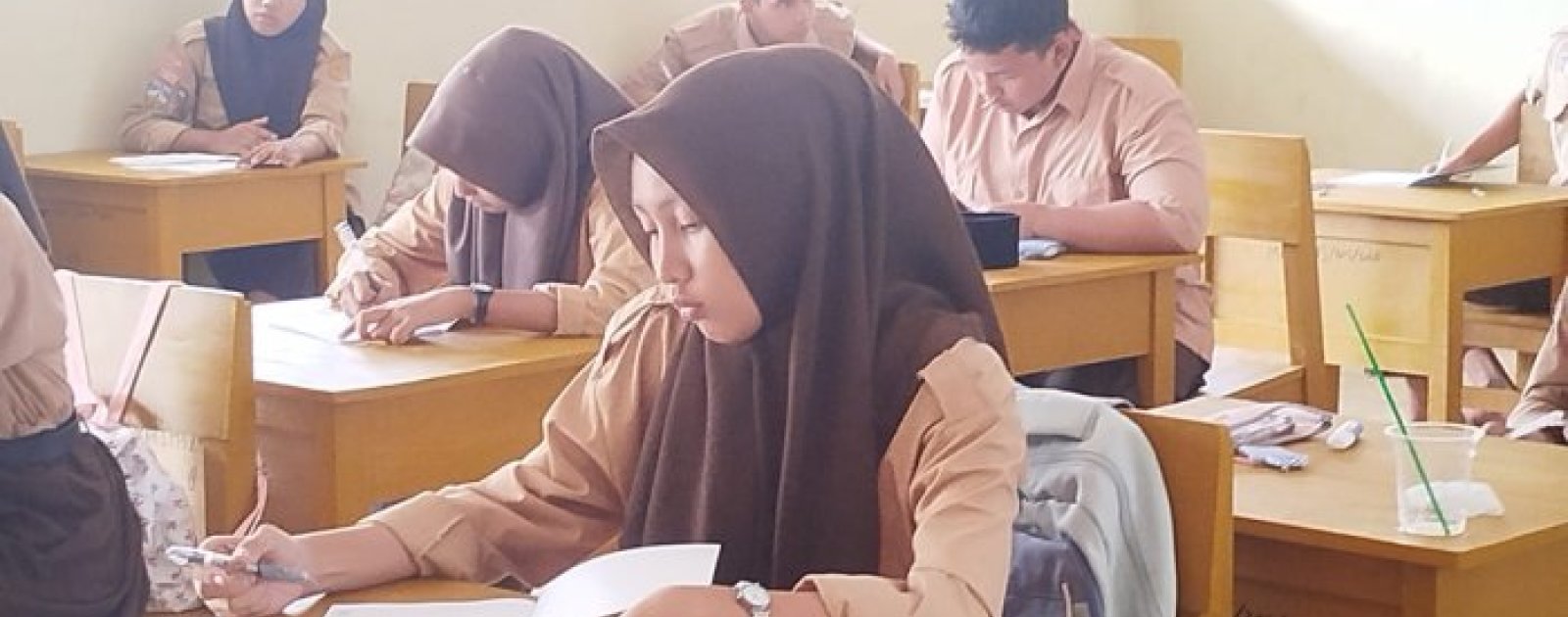 Siswa Kelas X MAN 1 Muaro Jambi Mulai Kuasai Ritme Belajar Baru, Jam Pelajaran Kini 45 Menit