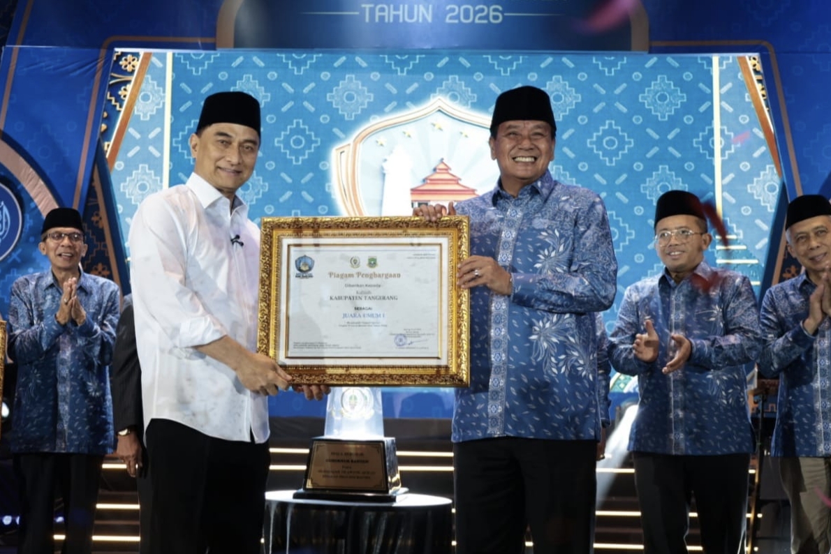 Bupati Tangerang Maesyal Rasyid Bawa Pulang Trofi Juara Umum MTQ Banten untuk Kelima Kalinya Berturut-turut