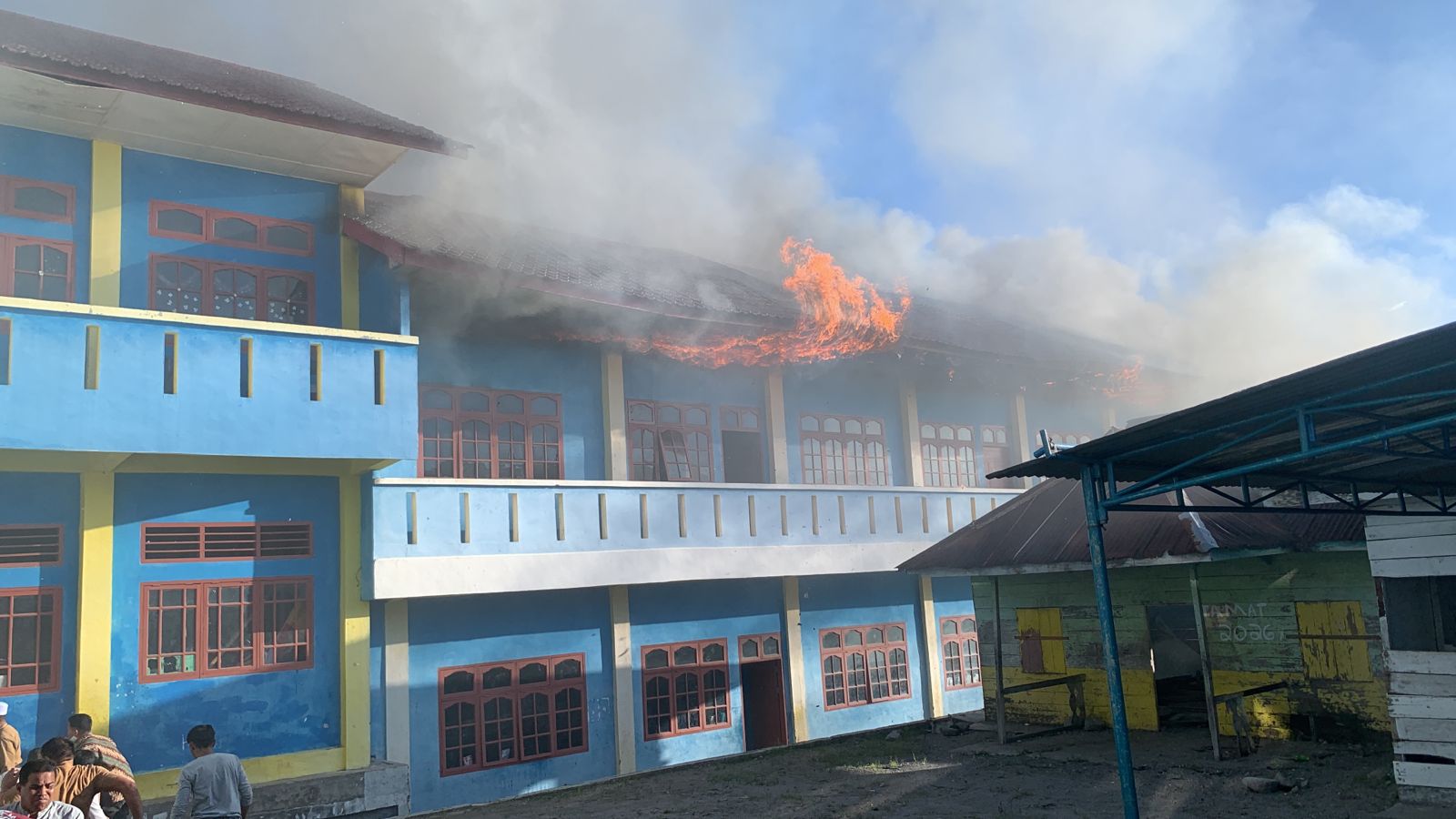 Kebakaran di Ponpes Aswaja Bener Meriah Hanguskan Tiga Ruang Kelas, Kerugian Capai Puluhan Juta