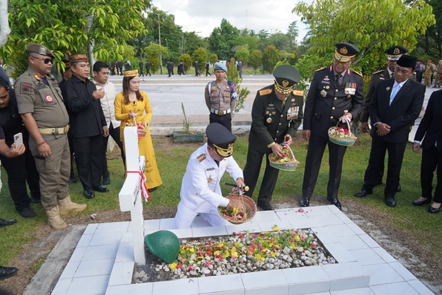 Gubernur Kalteng Agustiar Sabran Pimpin Ziarah Kebangsaan di Taman Makam Pahlawan Palangka Raya, 69 Tahun Provinsi Dipenuhi Makna Sejarah
