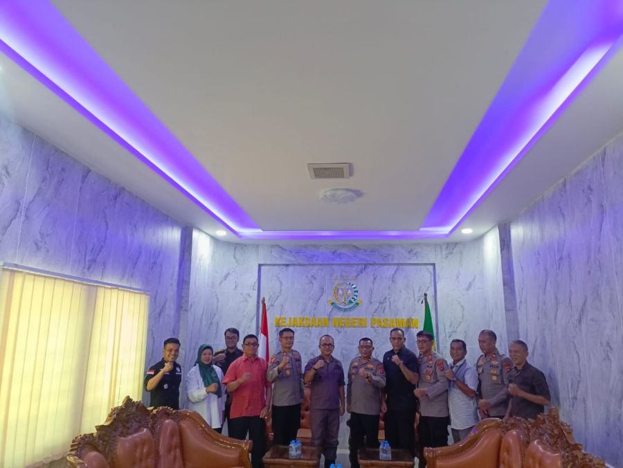 Kajari Pasaman Terima Wakapolres, Sepakat Perkuat Koordinasi Penegakan Hukum di Sumatera Barat