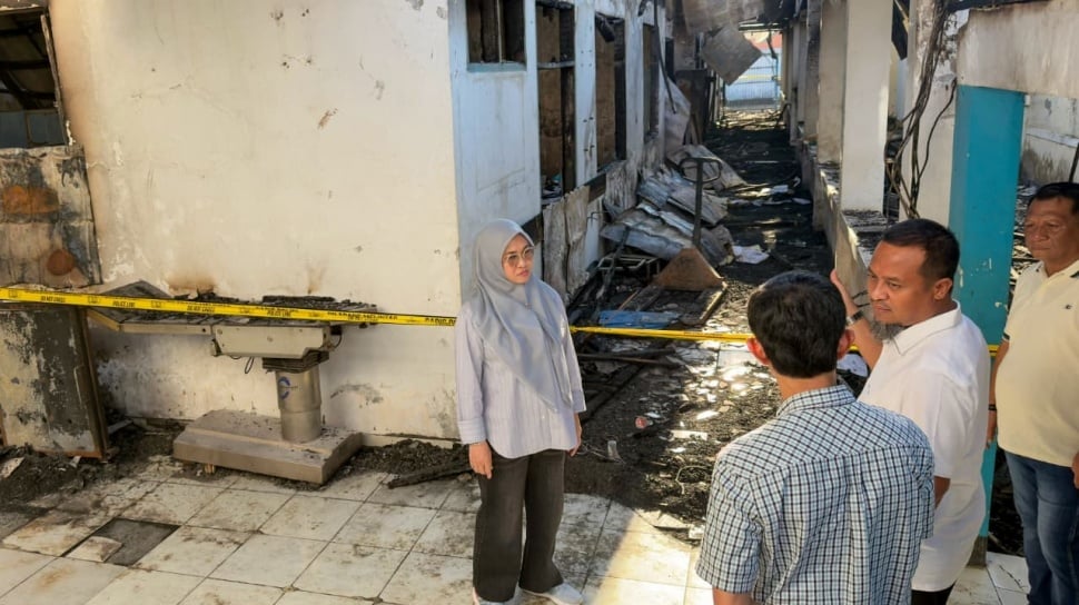 Gubernur Sulsel Andi Sudirman Serahkan Bantuan Rp1 Miliar untuk Pemulihan RSUD Syekh Yusuf Gowa Pasca Kebakaran