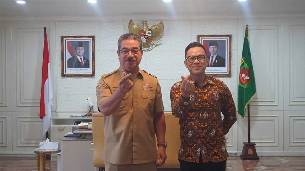 Kepala BKKBN Maluku Temui Gubernur Hendrik Lewerissa, Bahas Gerakan Ayah Teladan hingga Peta Jalan Kependudukan