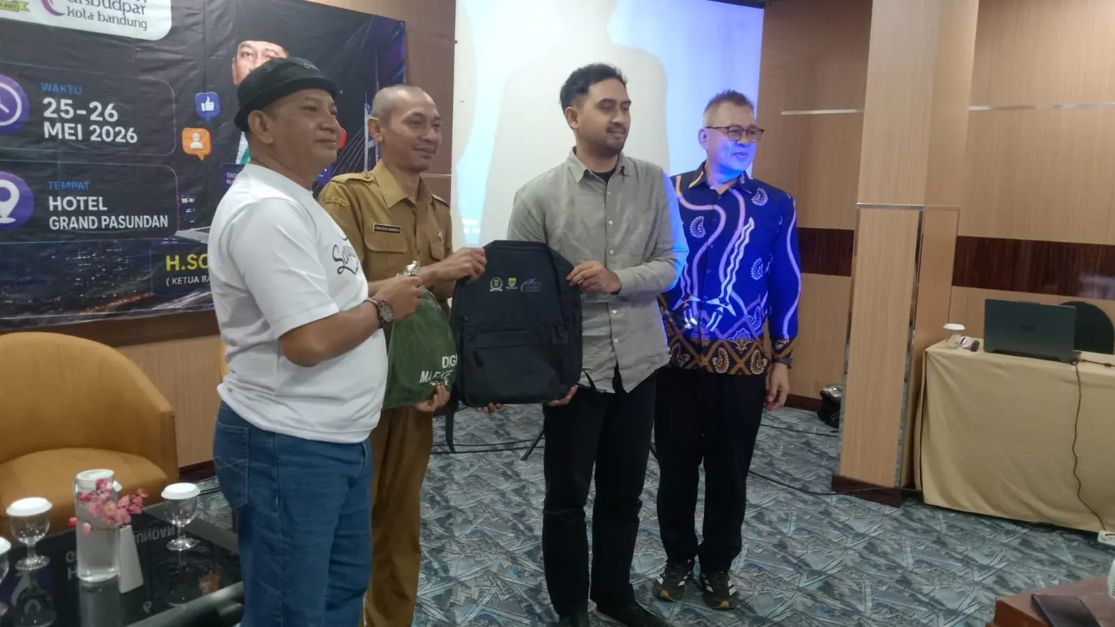 Anggota DPRD Bandung Soni Daniswara Buka Pelatihan Konten Kreator dan Digital Marketing untuk Perkuat Ekosistem UMKM