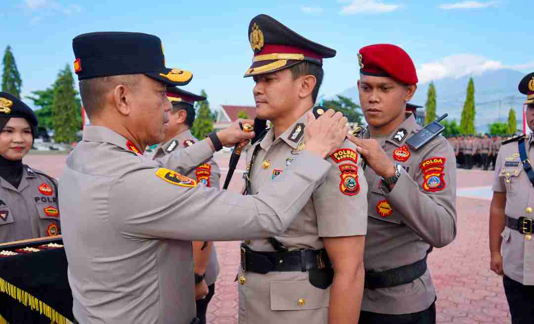 9 Perwira Polda Sulteng Dirotasi, Kapolda Nasri Pimpin Langsung Sertijab Dirreskrimum hingga 5 Kapolres