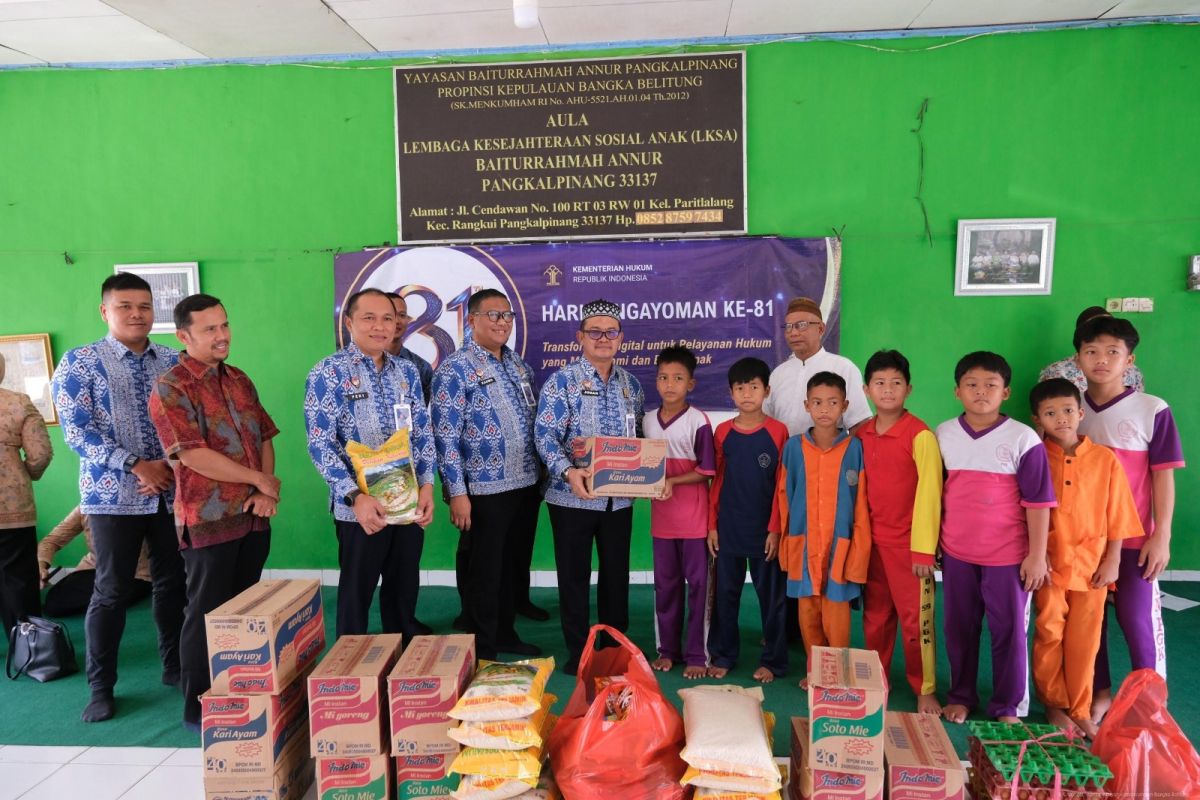 Kanwil Kemenkum Babel Salurkan Paket Sembako ke Panti Asuhan Baiturrahmah Annur Pangkalpinang, Ini Pesan Kepala Kantor