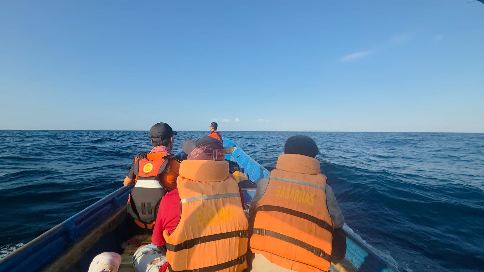 Nelayan Wiranto Hilang Kontak di Perairan Banggai Laut, Tim SAR Gabungan Sisir 5 Mil Laut