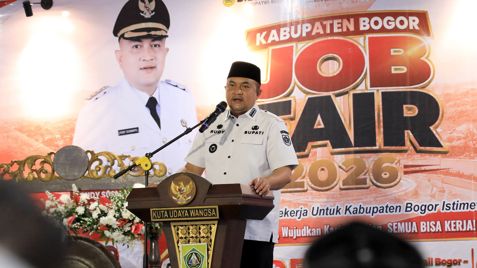 Job Fair Kabupaten Bogor 2026 Sediakan 6.056 Lowongan Kerja dari 53 Perusahaan, Bupati Minta Disnaker Aktifkan Career Center