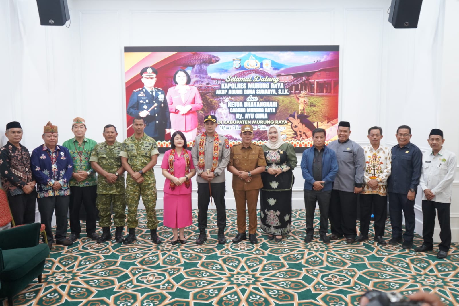 Ketua DPRD Murung Raya Sambut Kapolres Baru AKBP Agung Gima Sunarya, Apresiasi Prosesi Adat Dayak