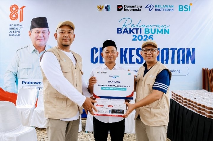 BSI Salurkan 300 Paket Sembako dan Layanan Kesehatan untuk 160 KK Korban Banjir di Huntara Lubuk Sidup Aceh Tamiang