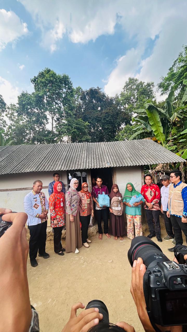 Wagub Lampung dan Bupati Lampung Timur Temui Langsung Calon Siswi Sekolah Rakyat, Bansos Sembako Disalurkan