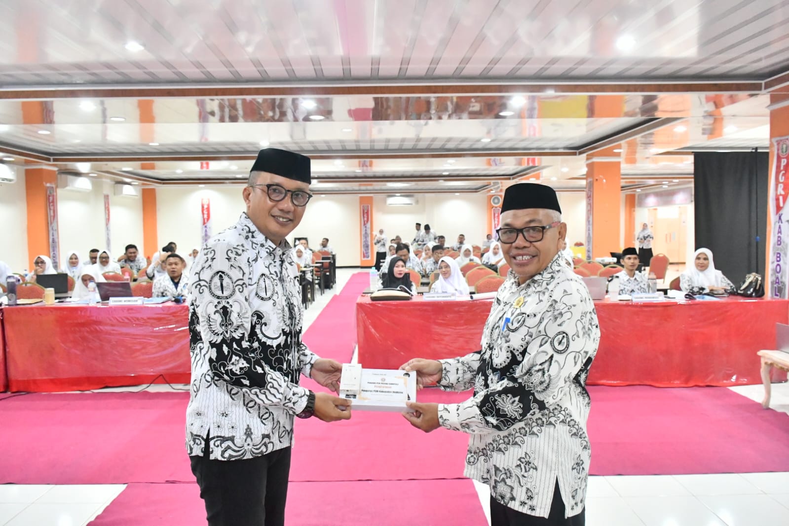 Wabup Boalemo Lahmuddin Hambali Buka Pelatihan Pengurus PGRI, Digitalisasi Organisasi Jadi Fokus Utama