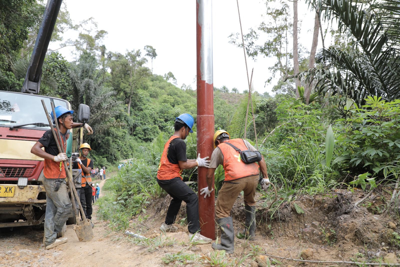 Penantian 80 Tahun Berakhir, Listrik PLN Akhirnya Menyala di Dusun Untemungkur Tapanuli Tengah