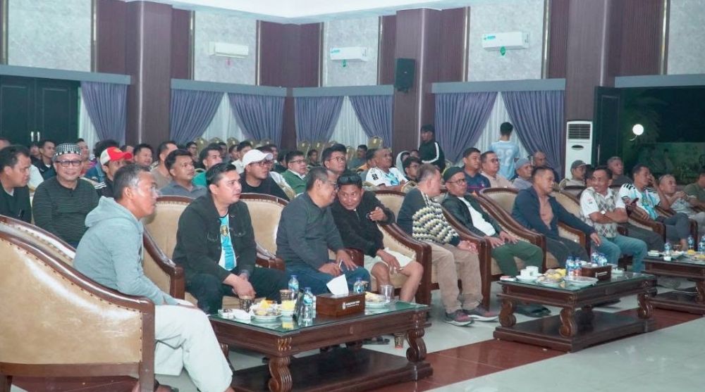 Nobar Final Piala Dunia 2026 di Tebo, Wabup Nazar Efendi Duduk Bersama Warga Tonton Spanyol vs Argentina