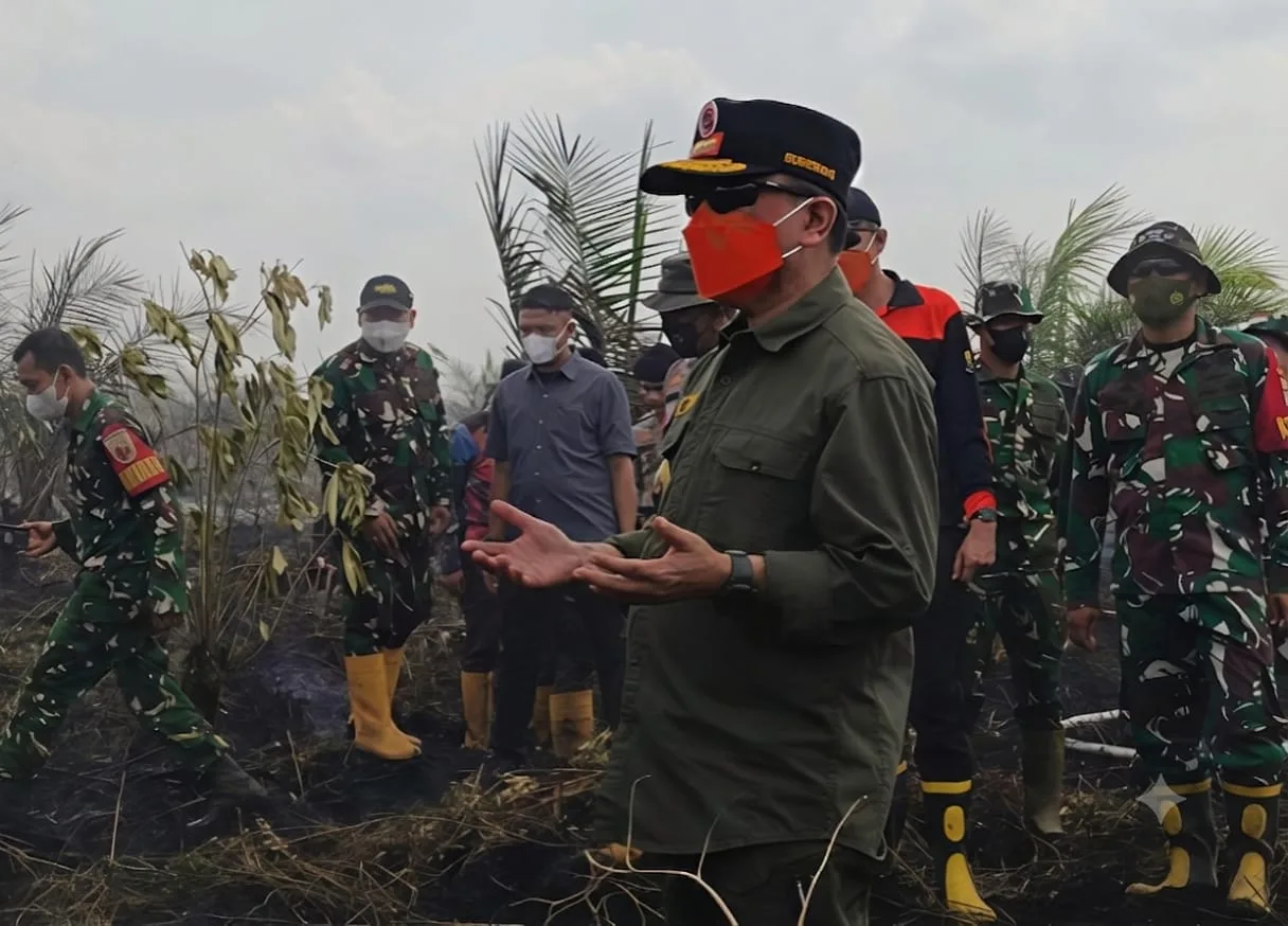 Gubernur Jambi Al Haris Turun Padamkan Karhutla di Muaro Jambi, Serukan Salat Istisqa Massal dan Siaga Desa Gambut