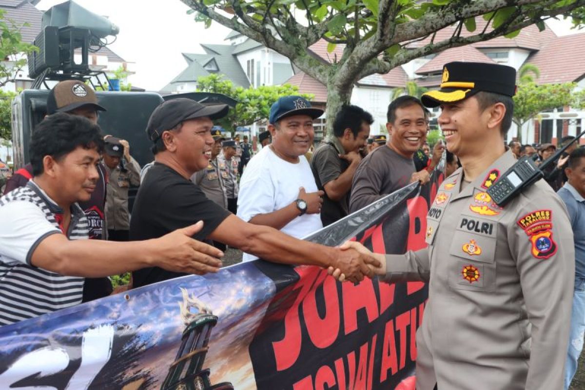 130 Sopir Truk di Tabalong Demo ke DPRD Minta Solar Bersubsidi, Ini 4 Poin Kesepakatan yang Dihasilkan