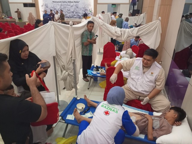 Baznas Kepri Tutup Rangkaian Lebaran Yatim dengan Khitanan Massal di Beverly Hotel Batam, 300 Anak Terbantu