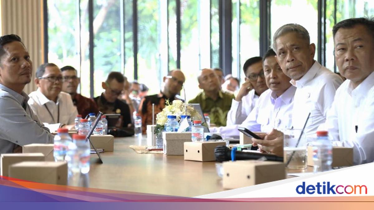 Wamensos Minta Pemda Dukung Penuh Sekolah Rakyat, Progres Pembangunan di Polewali Mandar dan Kuansing Tembus 90 Persen