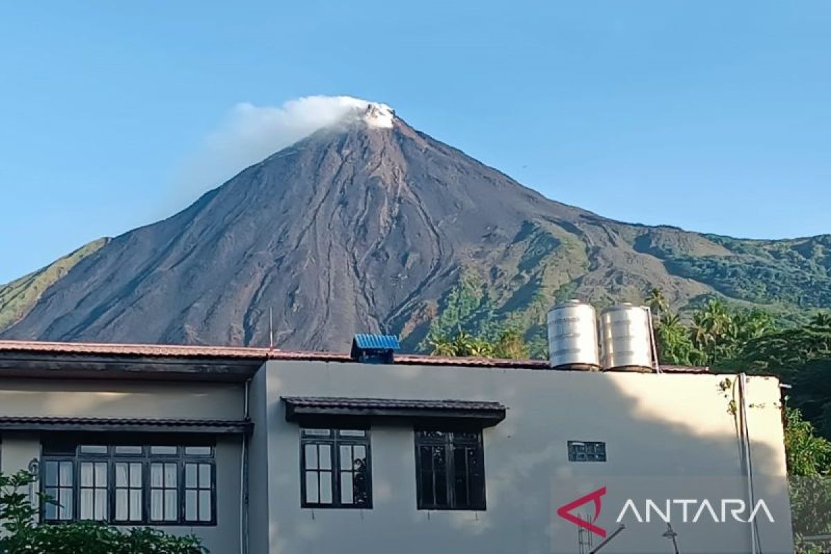 4 Gunung Api di Sulawesi Utara Berstatus Waspada, Radius Bahaya Karangetang Capai 2,5 Kilometer