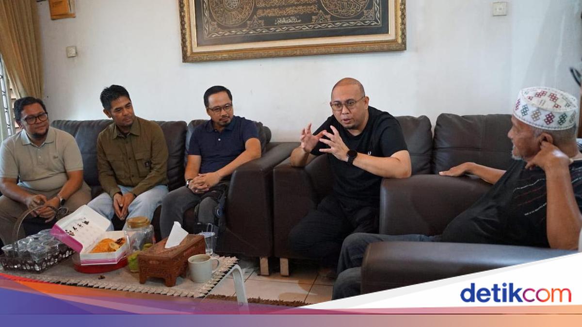 Andre Rosiade Minta Restu Tokoh Sumbar H Suhatman Imam untuk Target Promosi Semen Padang FC ke Liga 1