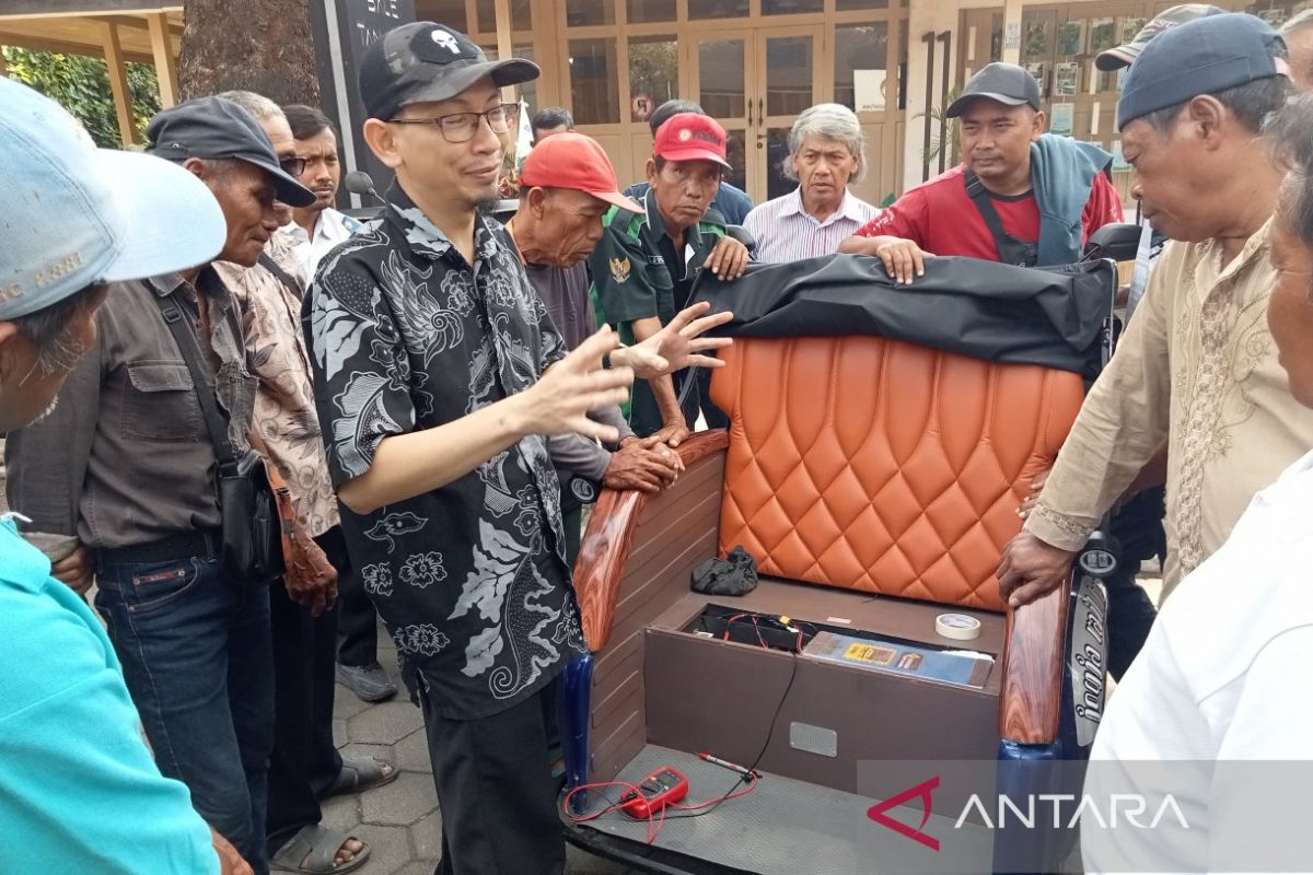45 Pengemudi Becak Listrik di Malioboro Ikuti Bimtek Kelistrikan dan Bahasa Inggris, Dishub DIY Bekali Cara Isi Daya Baterai