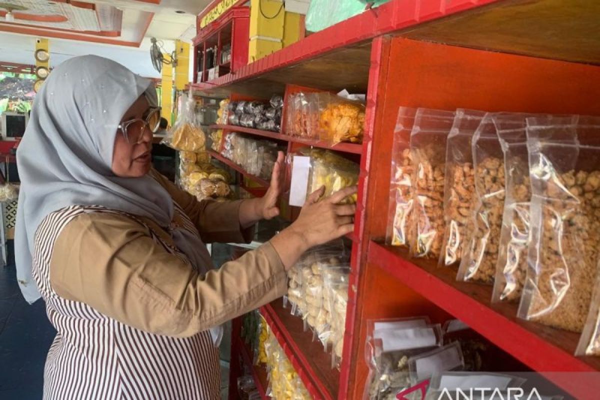 Produk Camilan Luar Daerah Kuasai Outlet di Tapanuli Selatan, UMKM Lokal Didorong Naik Kelas