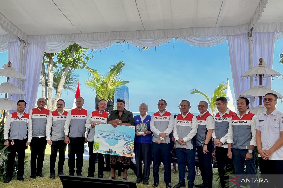 Pertamina Gandeng ITS Luncurkan Kapal Trash Skimmer Otomatis untuk Bersihkan Sampah di Pantai Badung, Target 1 Ton Per Tahun