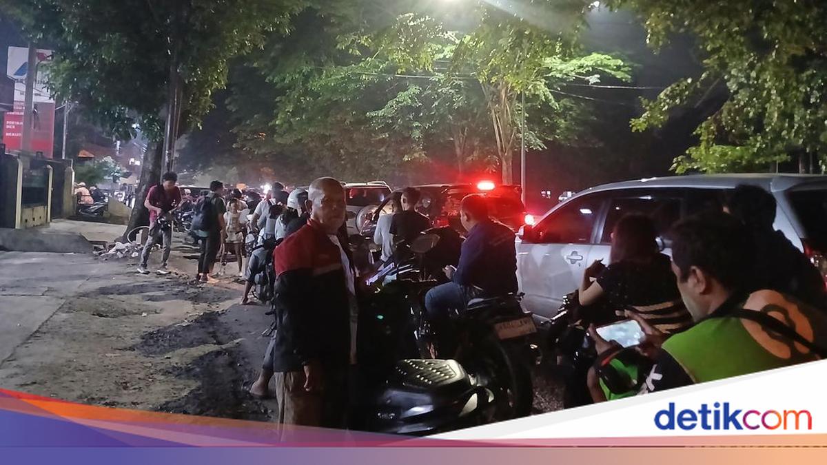 Warga Medan Antre BBM hingga Larut Malam, Gubernur Sumut Sebut Ada Masalah Distribusi Sopir Truk