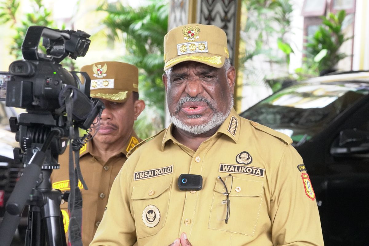 Wali Kota Jayapura Ajak Para Ayah Antar Anak ke Sekolah di Hari Pertama, Bukan Sekadar Tradisi tapi Bentuk Dukungan Moral