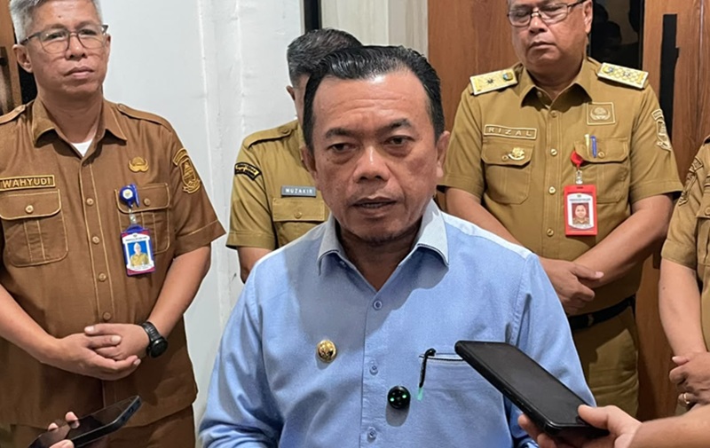 7 Hari Pemantauan, Gubernur Al Haris Buka Opsi Liburkan Sekolah di Jambi Jika Kabut Asap Makin Pekat