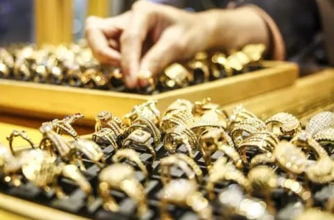 Harga Emas Perhiasan di Palembang Turun hingga Rp100 Ribu per Suku, Peluang Beli Sebelum Kembali Merangkak Naik