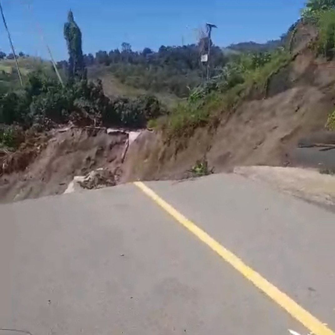 Jalan Nasional Penghubung Bitung-Minahasa Utara di Pinasungkulan Ambruk Putus Total, Warga Terisolasi