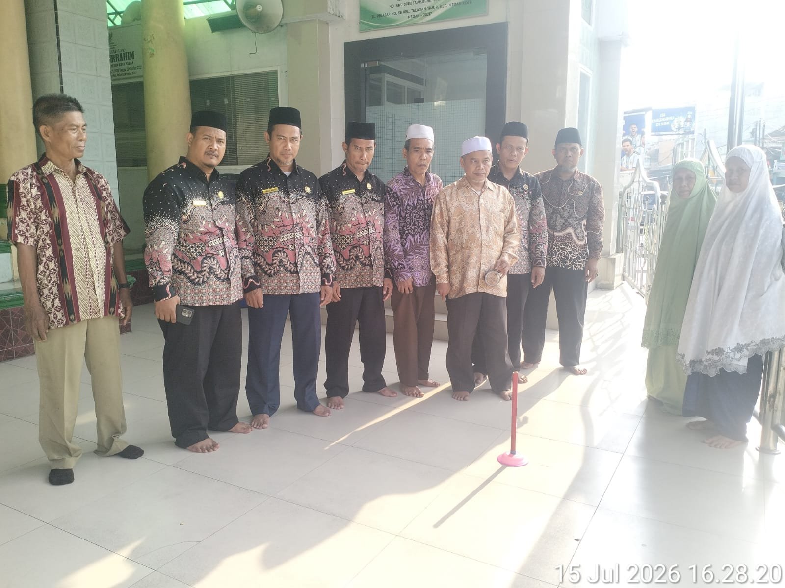 KUA Medan Kota Kalibrasi Arah Kiblat di Masjid Silaturrahim Pakai Fenomena Matahari Tepat di Atas Ka'bah