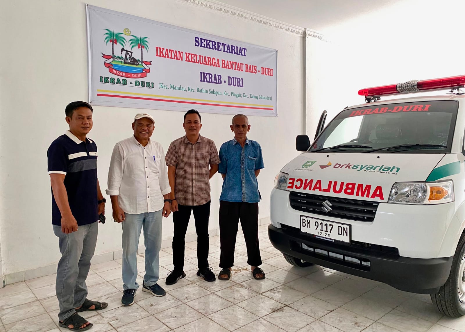 BRK Syariah Serahkan Ambulans 24 Jam untuk IKRAB Duri, Perkuat Layanan Kesehatan di Bengkalis