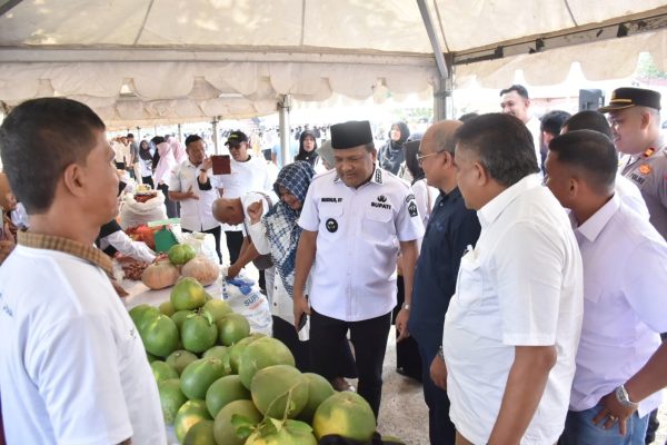 Bupati Bireuen Resmi Buka Roadshow Pasar Tani Aceh 2026, Target Tekan Inflasi dan Perpendek Rantai Pasok Pangan